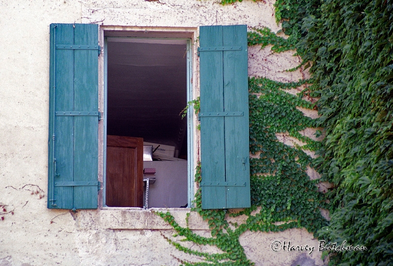 Lourmarain window 15-34a.jpg